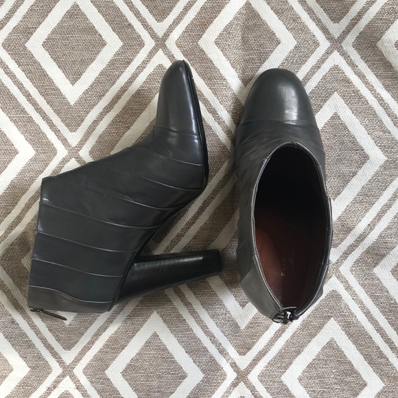 Elie Tahari Shoes - Elie Tahari Ankle Booties